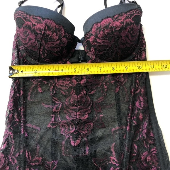 LA Senza Black & Burgundy Lace Corset Merrywidow Size Small - Picture 8 of 11